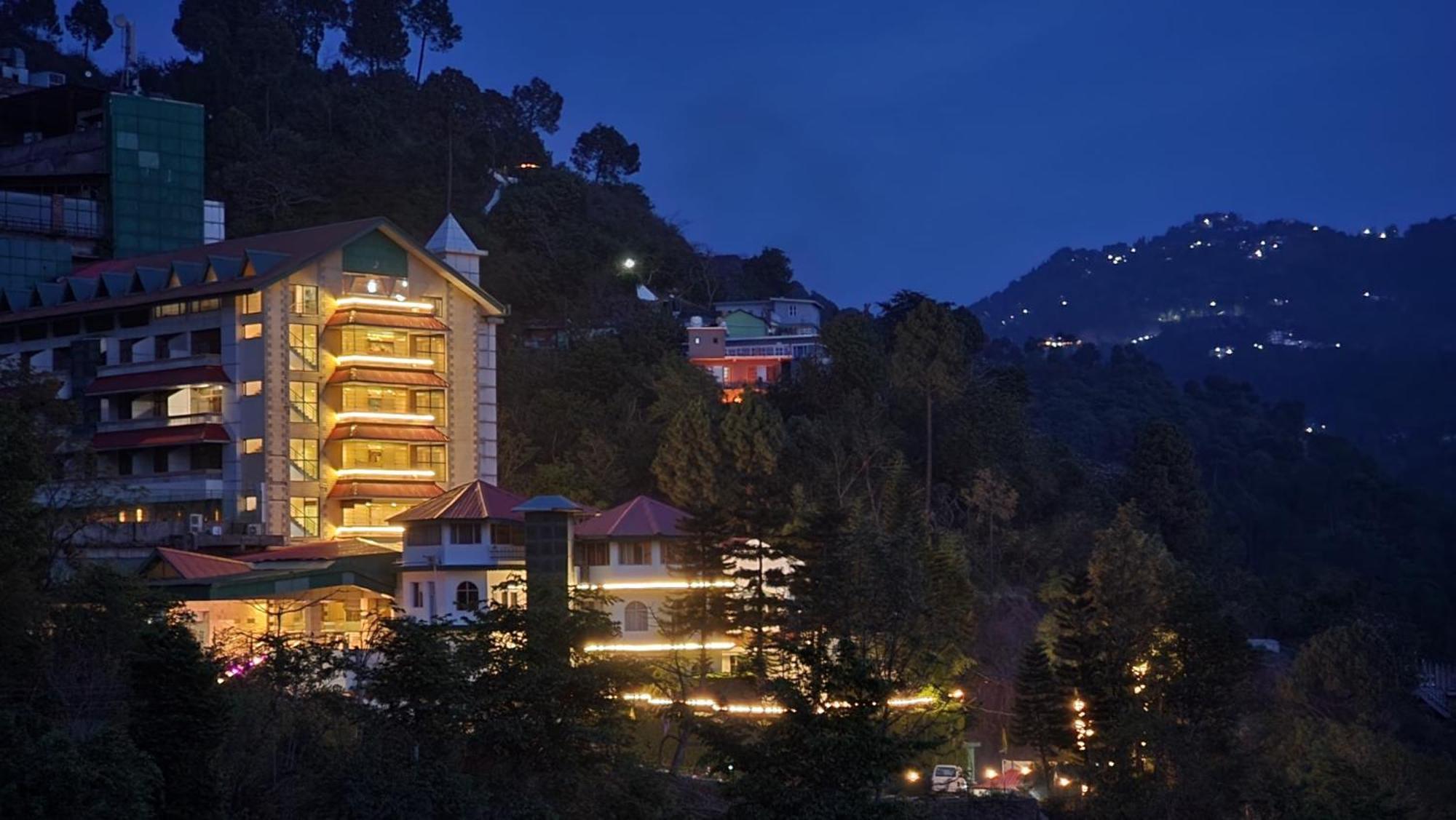 Hotel Royal Ark - 카사울리 외부 사진